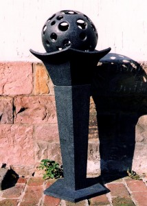 K-1.2.005 Brunnen Mit Sockel Hoehe 1,20m
