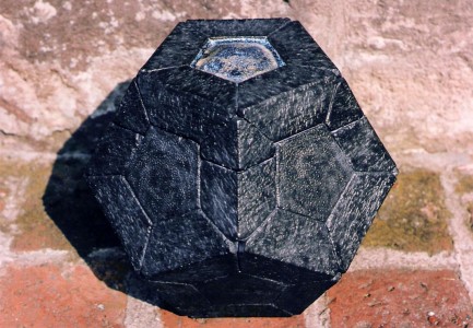 K-3.2.004 Dodekaeder-Dosenobjekt I Durchmesser 26cm